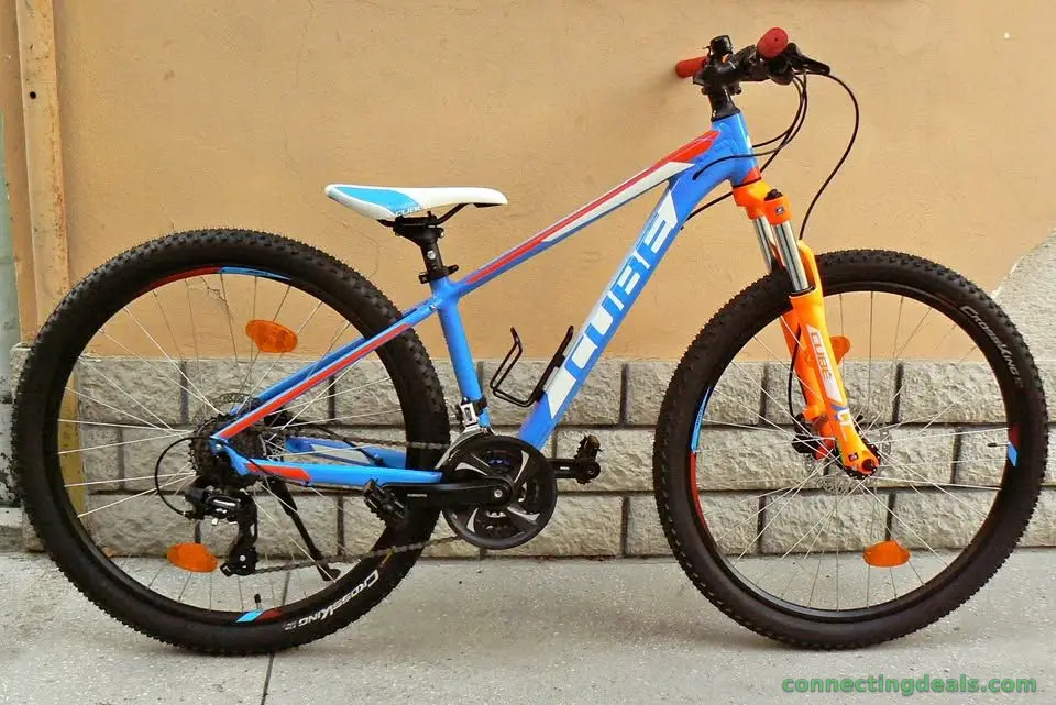 Bicicleta mountain bike Cube 27.5