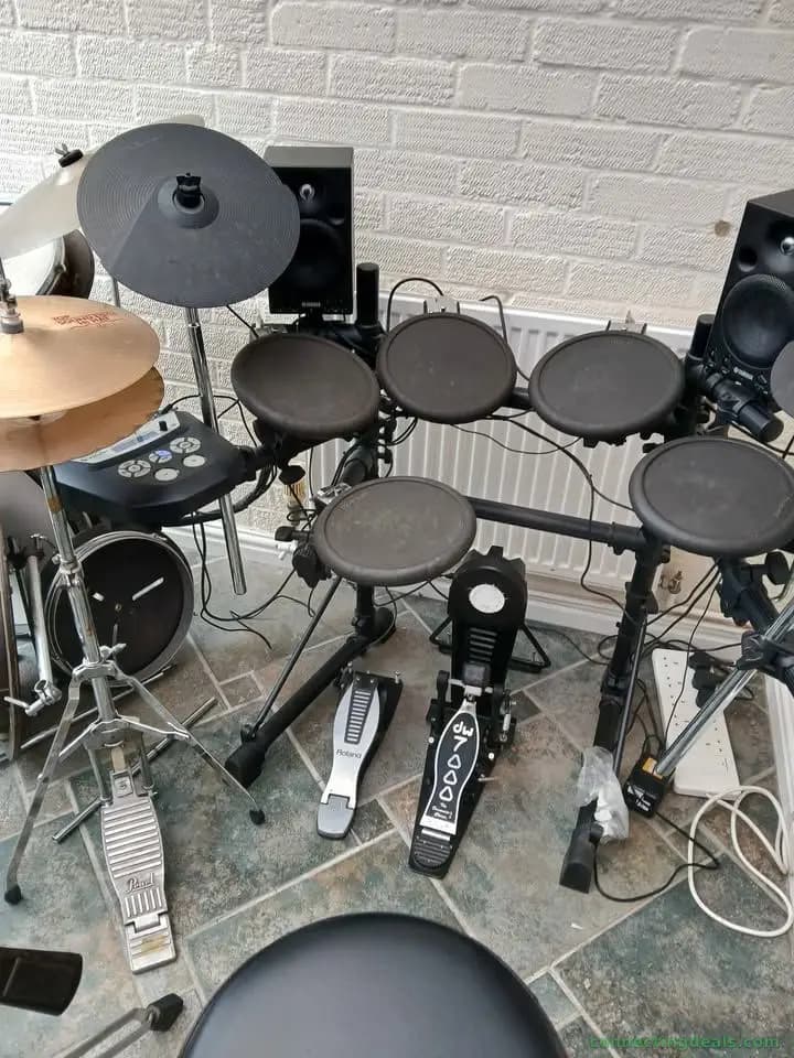 Roland V Drums TD- 6V Electronic Drum kit.